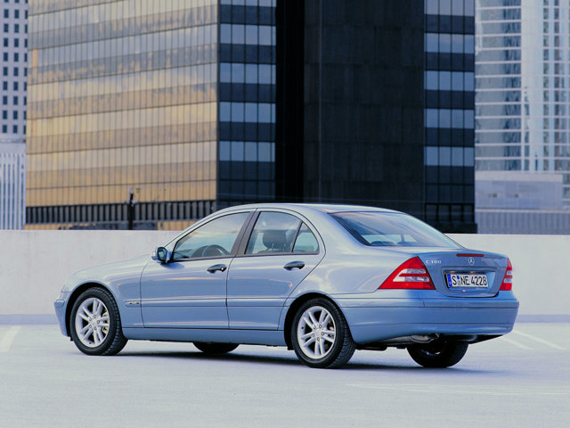 Mercedes Benz C-Klasse And Predecessors photo 36