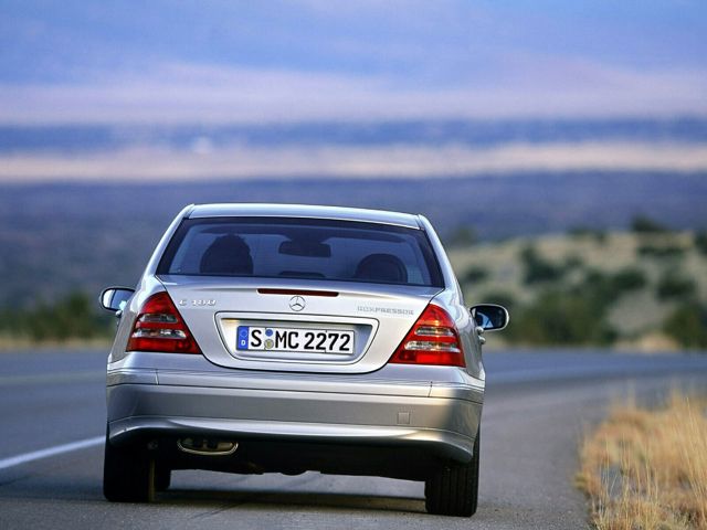 Mercedes Benz C-Klasse And Predecessors photo 8
