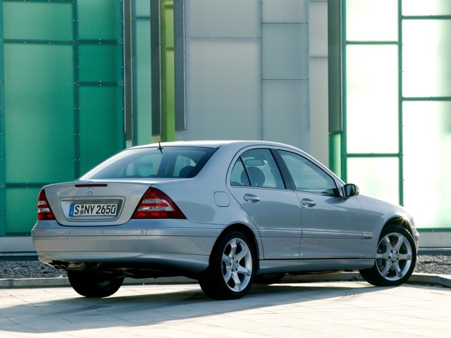 Mercedes Benz C-Klasse And Predecessors photo 17