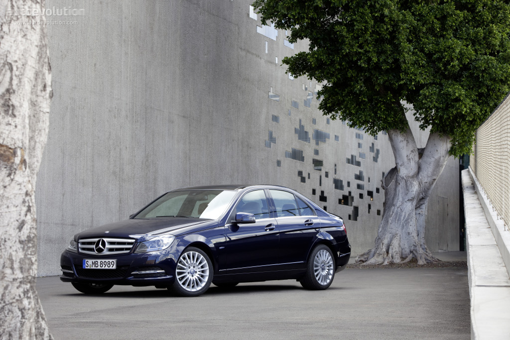 Mercedes Benz C-Klasse And Predecessors photo 14