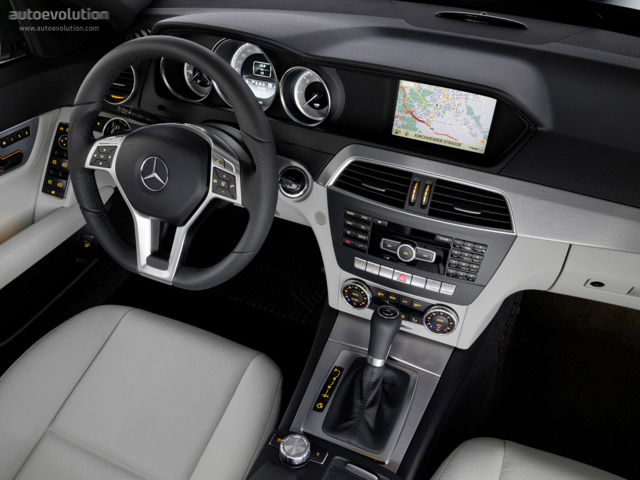Mercedes Benz C-Klasse And Predecessors photo 26