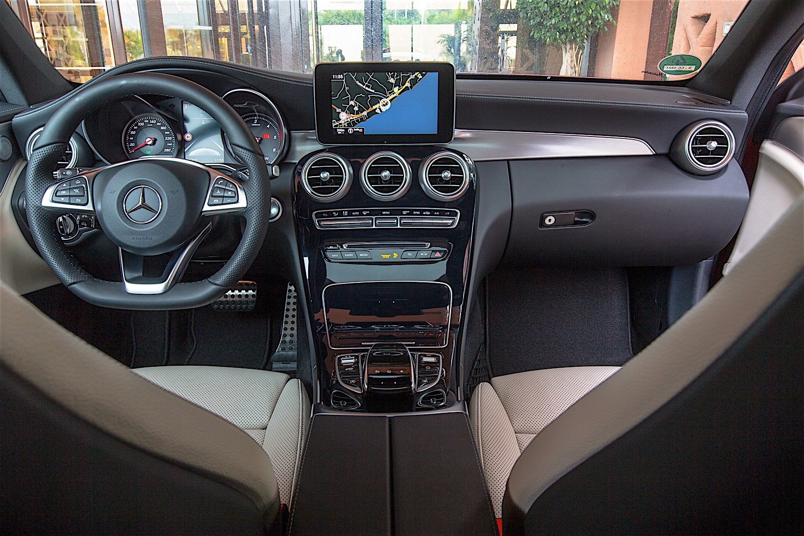 Mercedes Benz C-Klasse Coupe photo 88