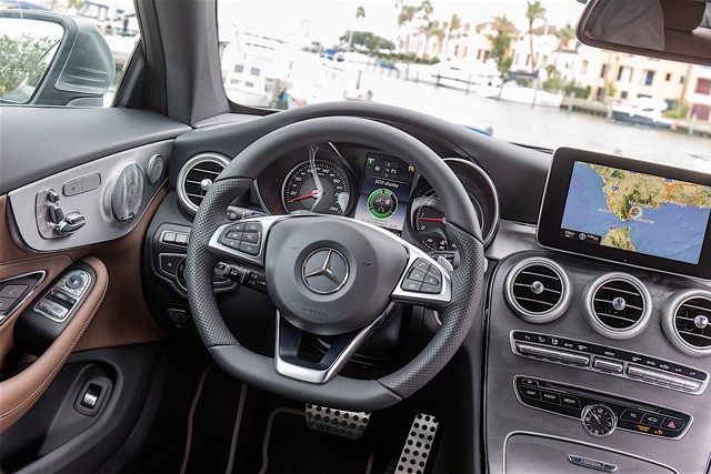 Mercedes Benz C-Klasse Coupe photo 90