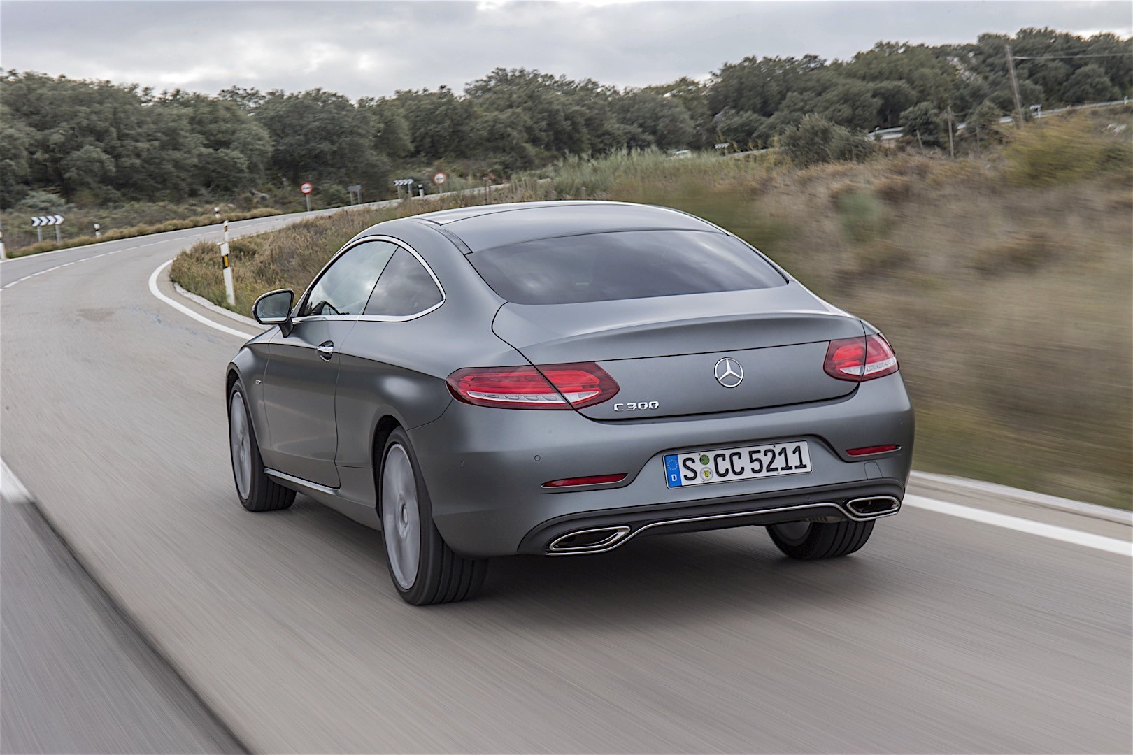 Mercedes Benz C-Klasse Coupe photo 9