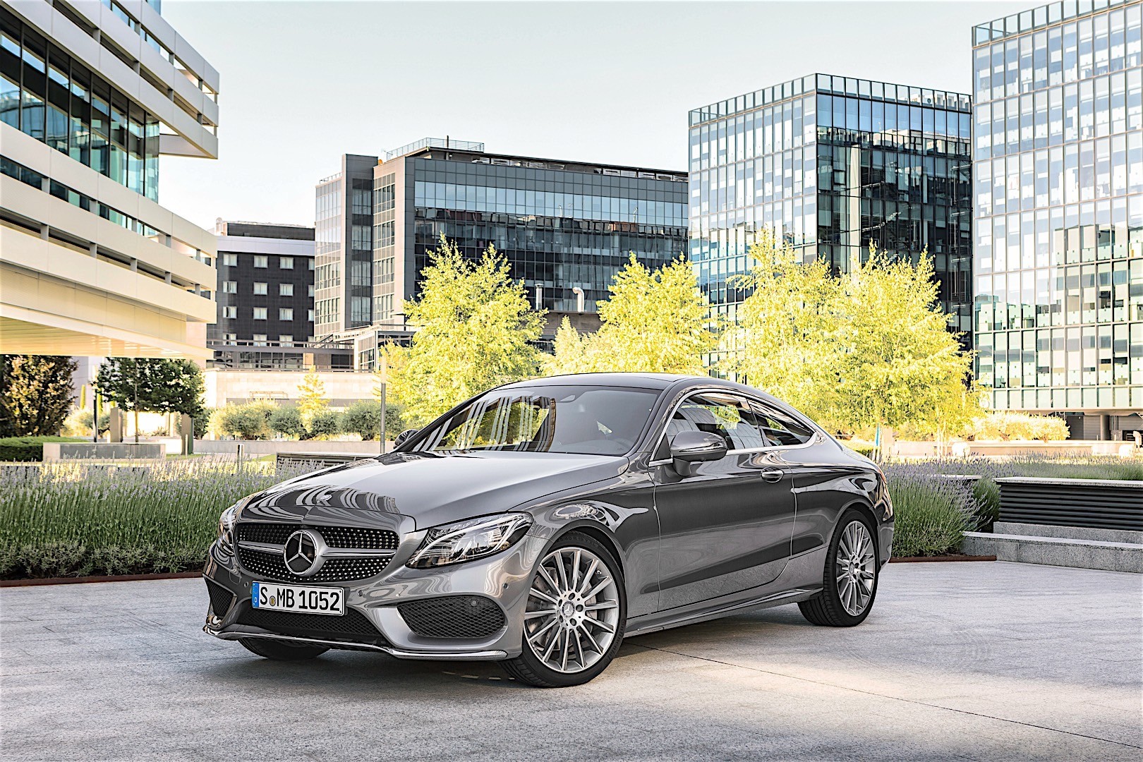 Mercedes Benz C-Klasse Coupe photo 32