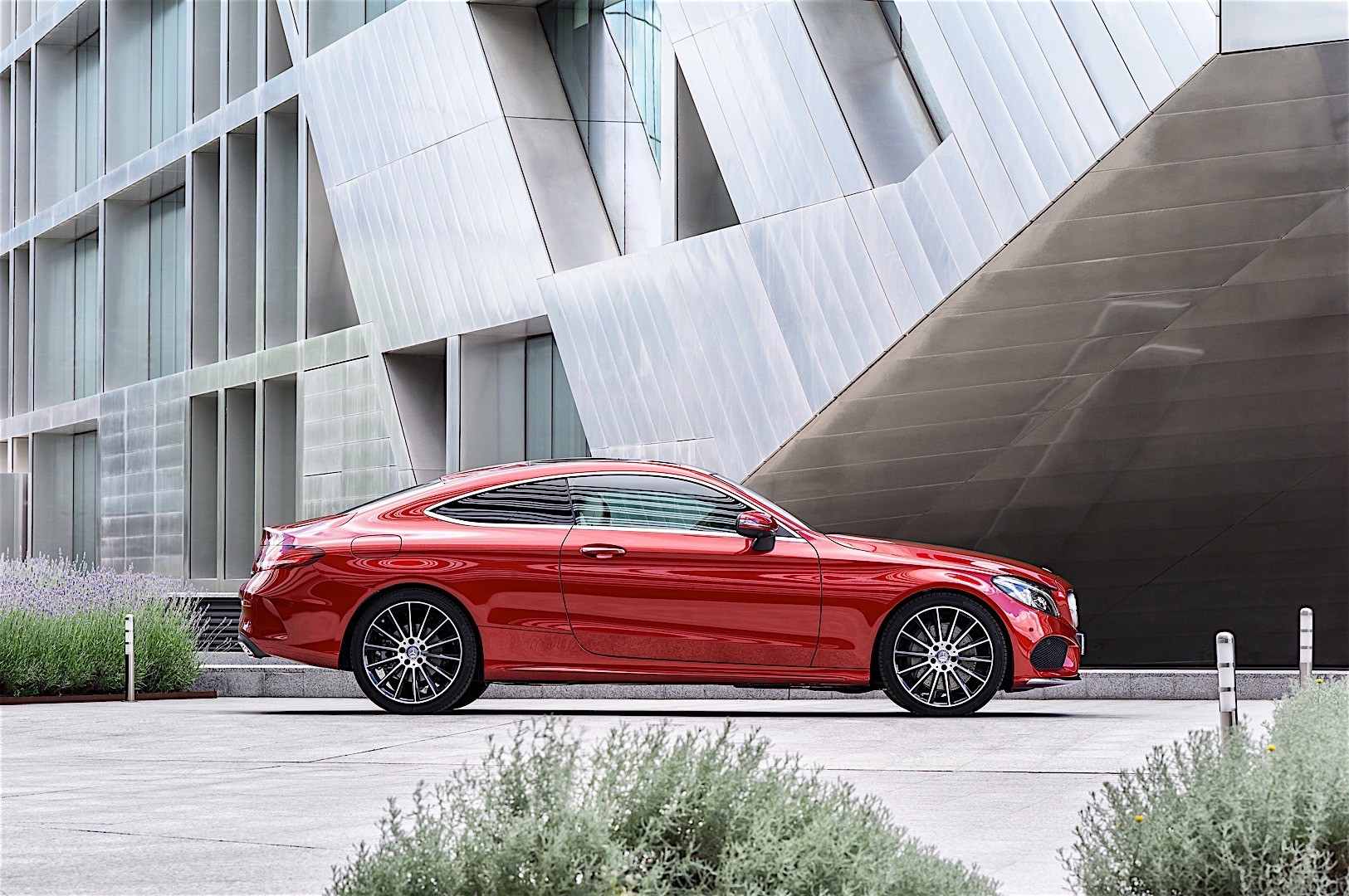 Mercedes Benz C-Klasse Coupe photo 36