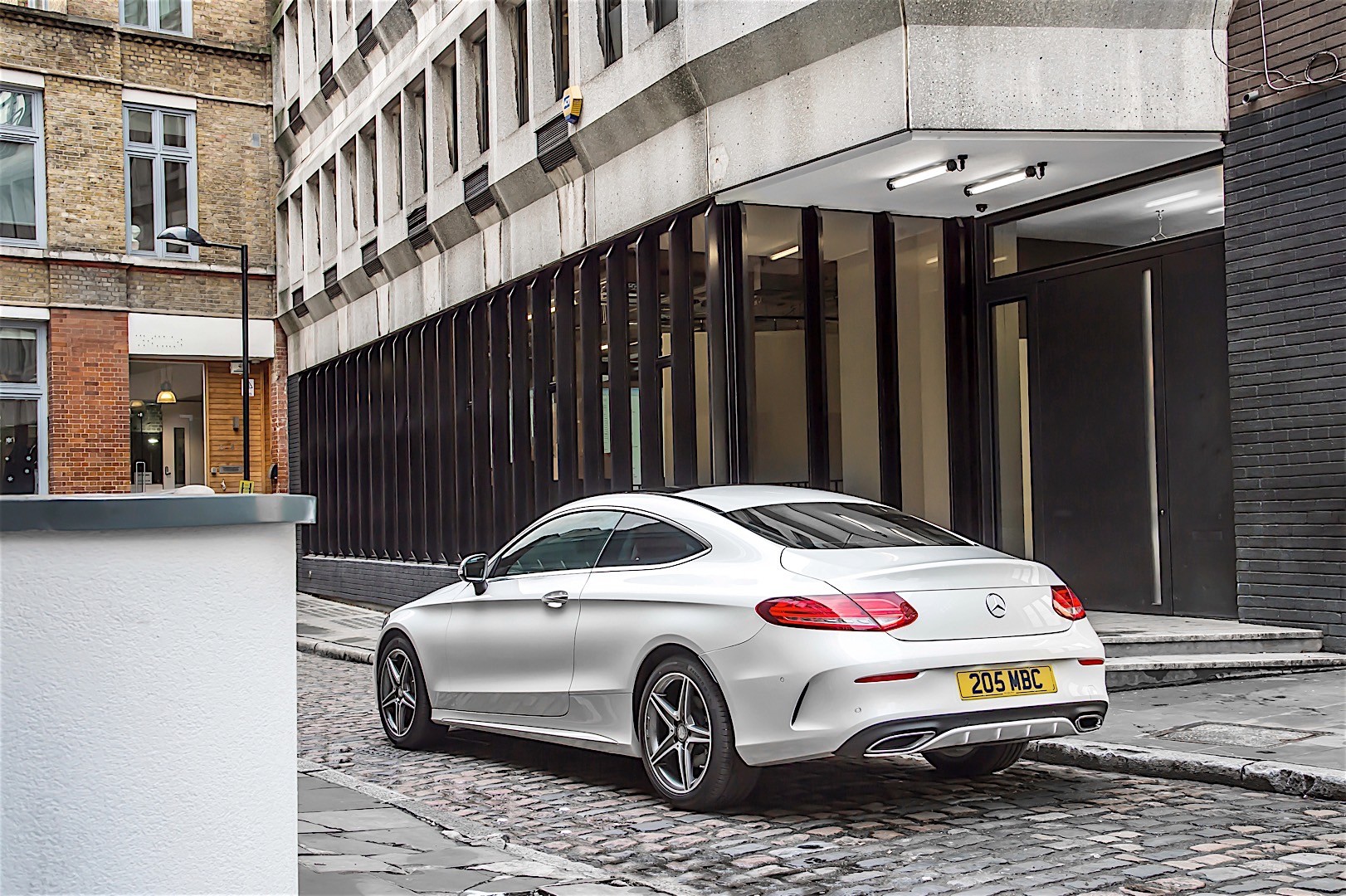 Mercedes Benz C-Klasse Coupe photo 37