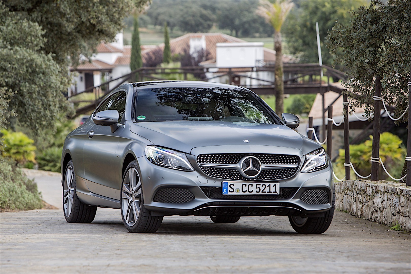 Mercedes Benz C-Klasse Coupe photo 42