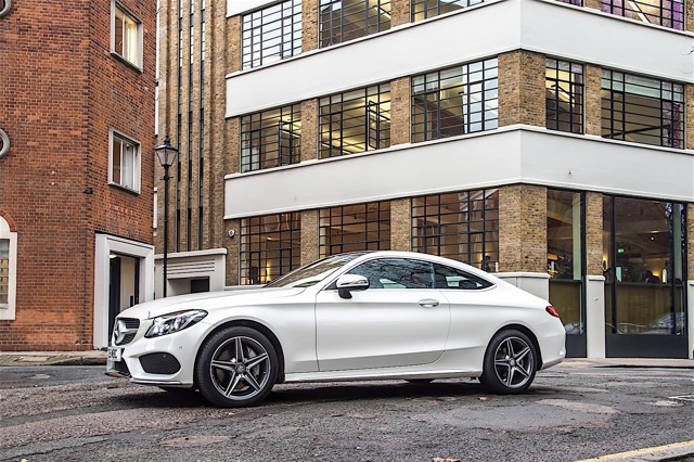 Mercedes Benz C-Klasse Coupe photo 61