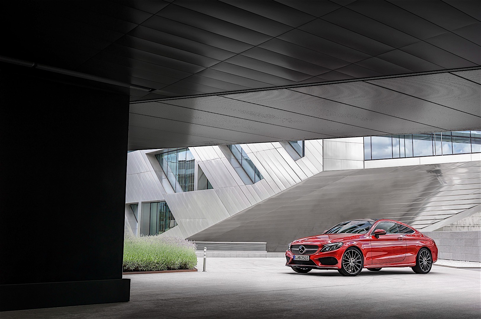 Mercedes Benz C-Klasse Coupe photo 74