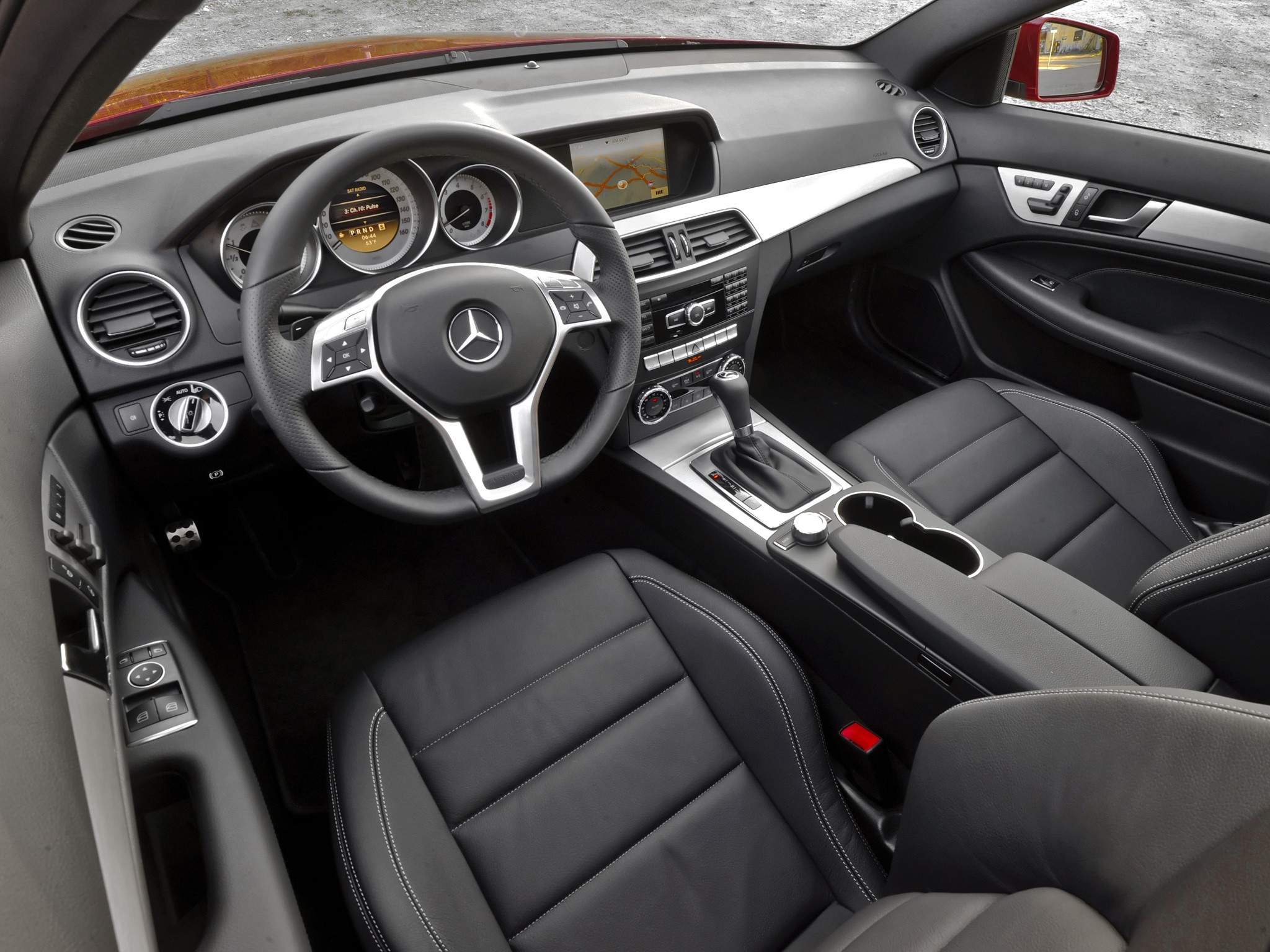 Mercedes Benz C-Klasse Coupe photo 43