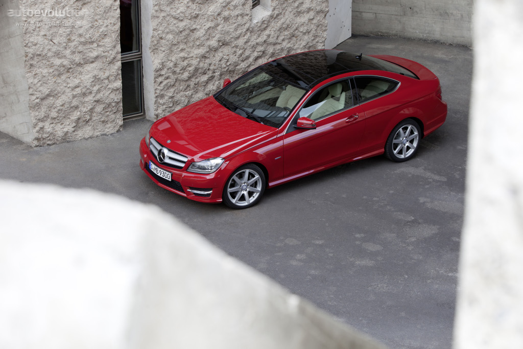 Mercedes Benz C-Klasse Coupe photo 17