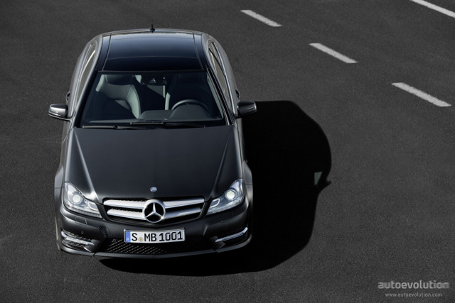 Mercedes Benz C-Klasse Coupe photo 2