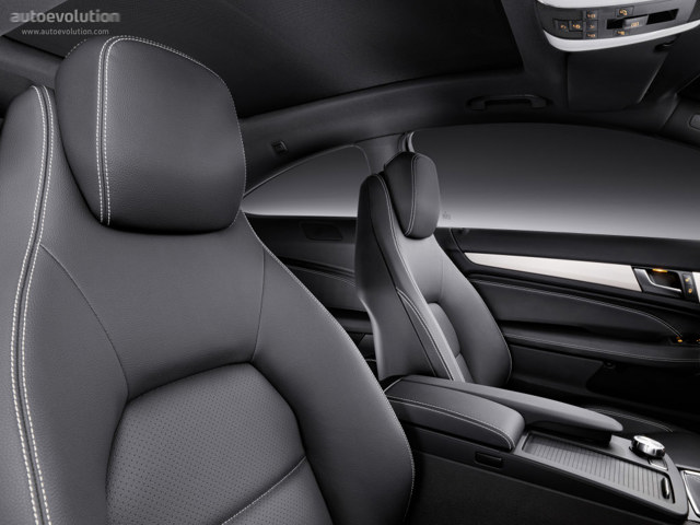 Mercedes Benz C-Klasse Coupe photo 33