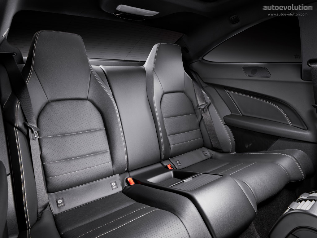 Mercedes Benz C-Klasse Coupe photo 36