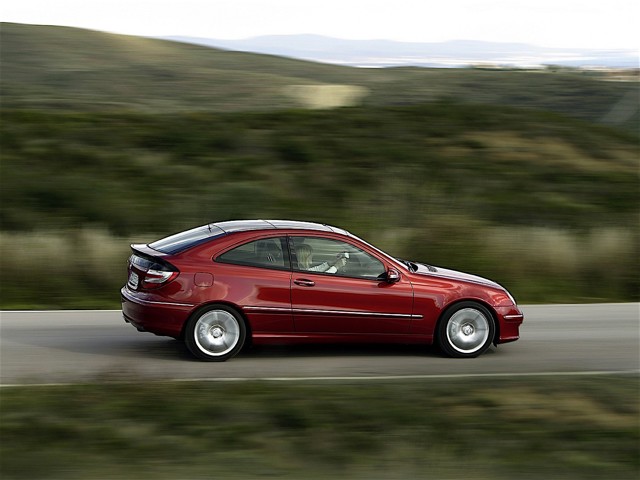Mercedes Benz C-Klasse Sportcoupe/Clc Foto 25
