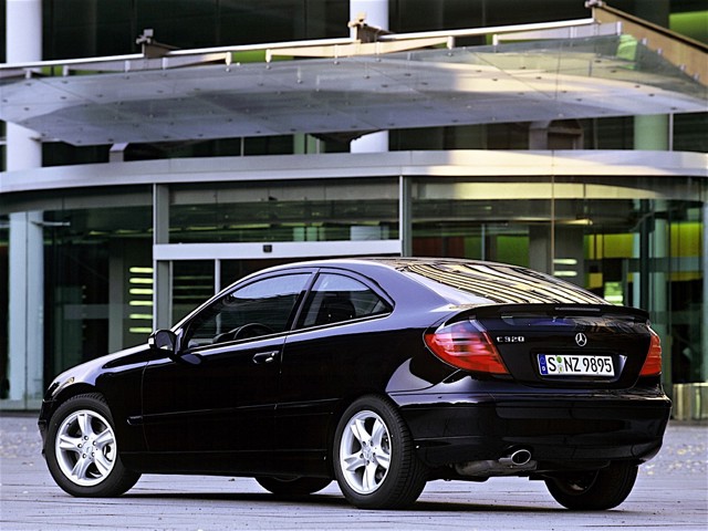 Mercedes Benz C-Klasse Sportcoupe/Clc Foto 27
