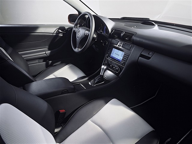 Mercedes Benz C-Klasse Sportcoupe/Clc Foto 28