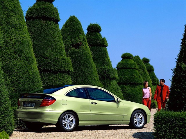 Mercedes Benz C-Klasse Sportcoupe/Clc Foto 34