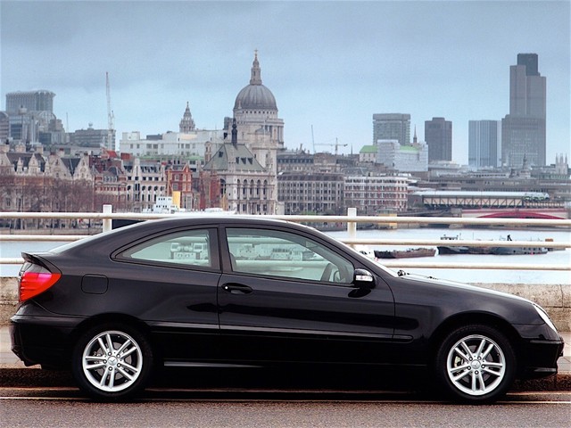 Mercedes Benz C-Klasse Sportcoupe/Clc Foto 41