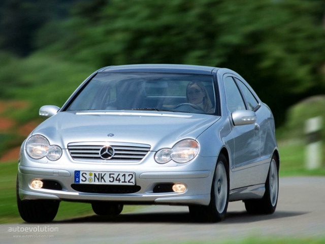 Mercedes Benz C-Klasse Sportcoupe/Clc Foto 4