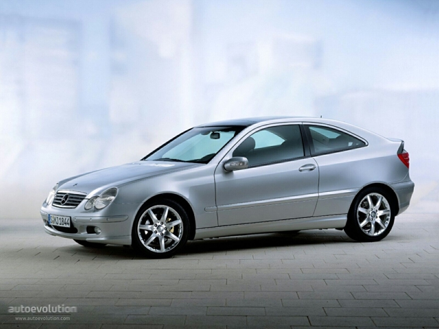 Mercedes Benz C-Klasse Sportcoupe/Clc Foto 6