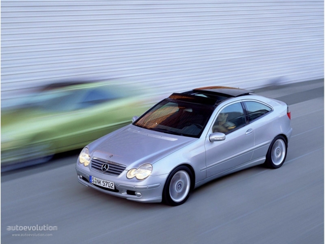 Mercedes Benz C-Klasse Sportcoupe/Clc Foto 8