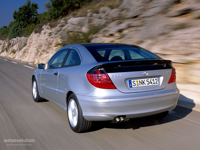 Mercedes Benz C-Klasse Sportcoupe/Clc Foto 2