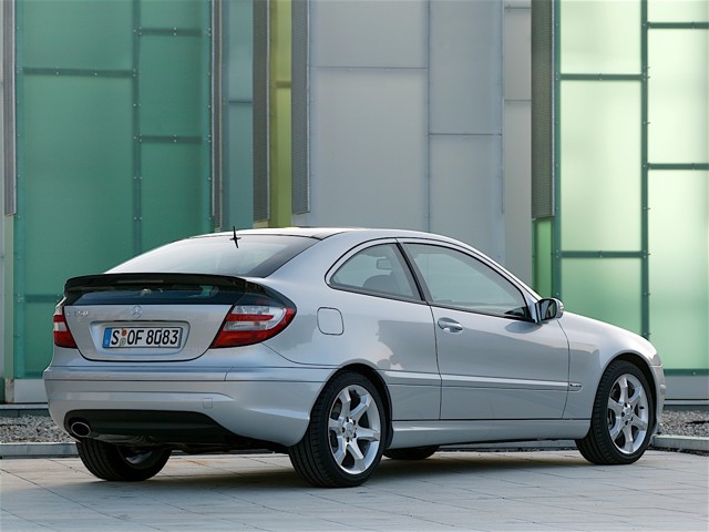 Mercedes Benz C-Klasse Sportcoupe/Clc photo 16