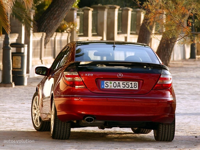 Mercedes Benz C-Klasse Sportcoupe/Clc photo 2