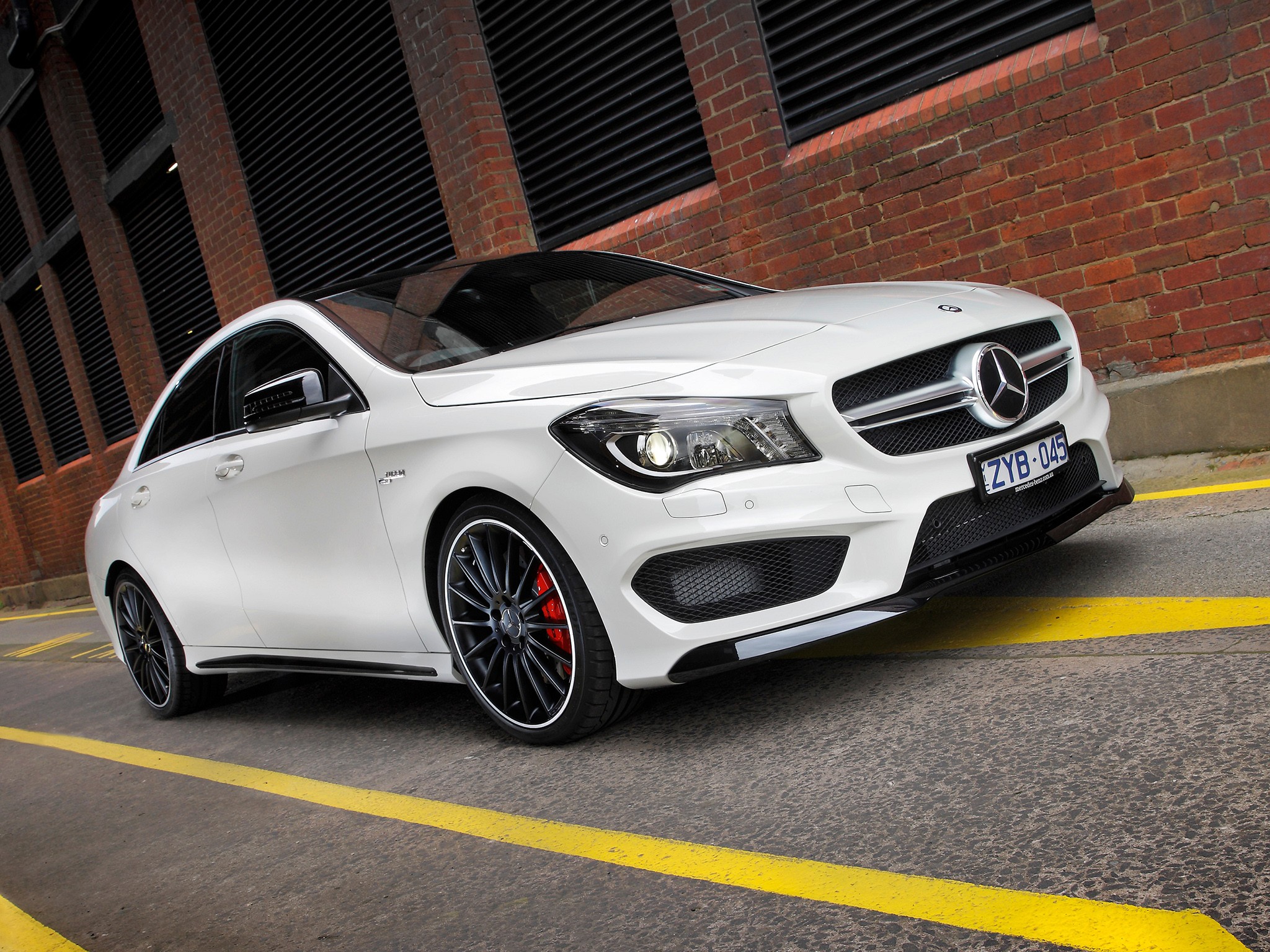 Mercedes Benz Cla 45 photo 26