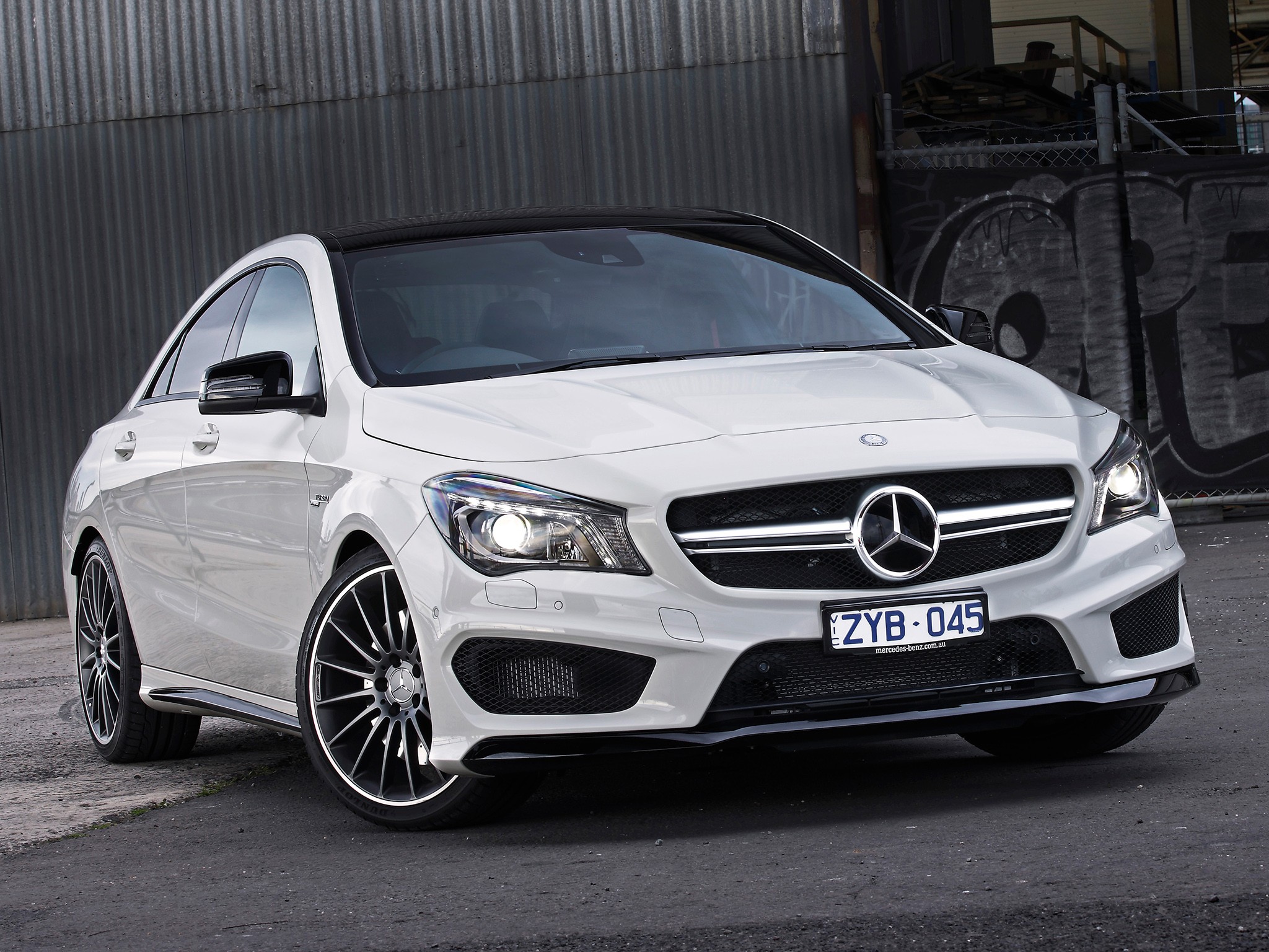Mercedes Benz Cla 45 photo 27