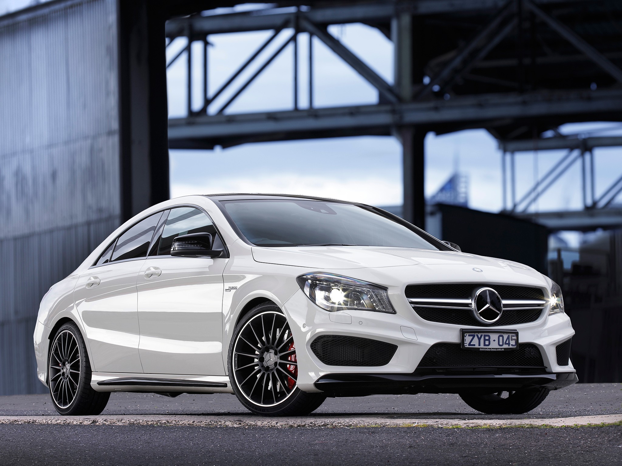 Mercedes Benz Cla 45 photo 29