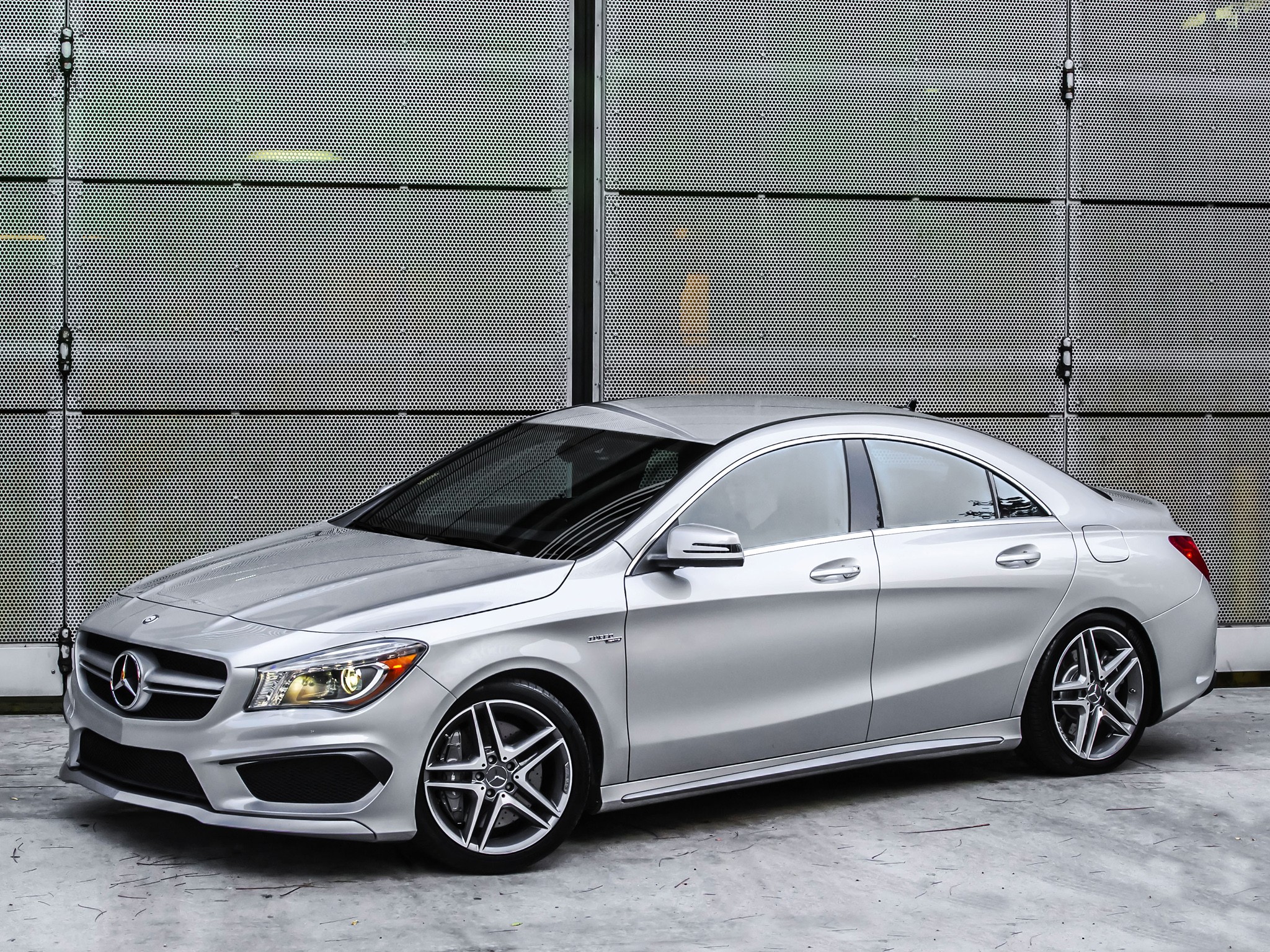Mercedes Benz Cla 45 photo 41