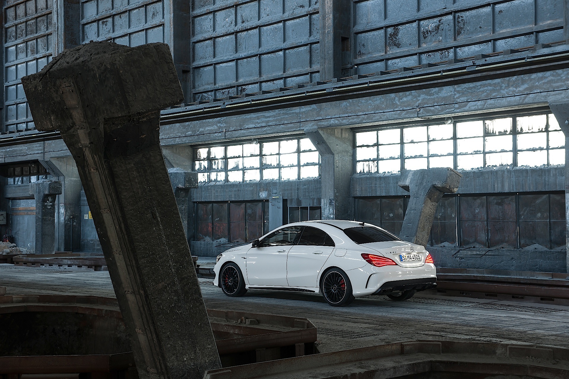 Mercedes Benz Cla 45 photo 16