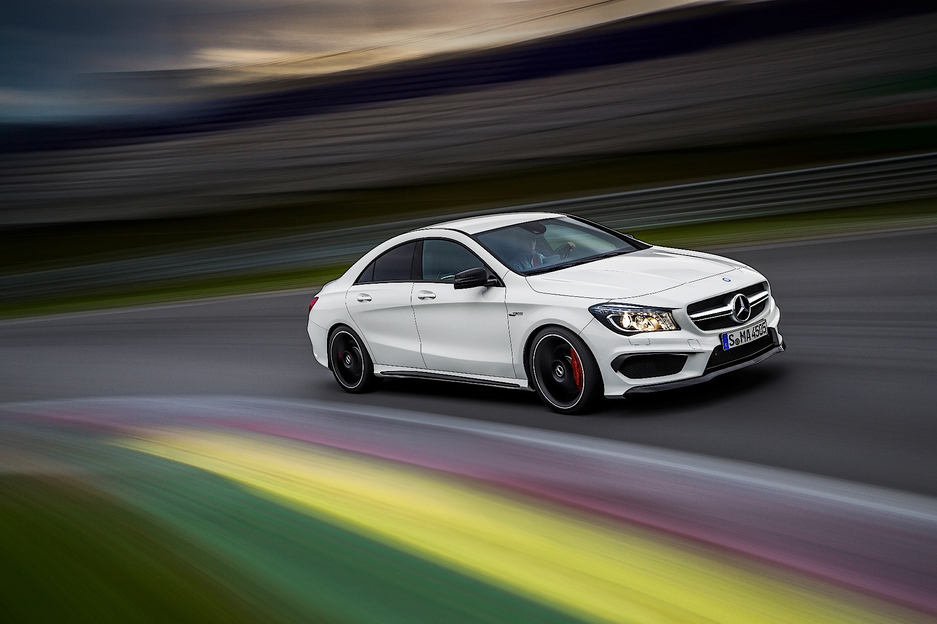 Mercedes Benz Cla 45 photo 19