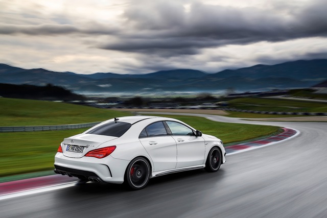 Mercedes Benz Cla 45 photo 22