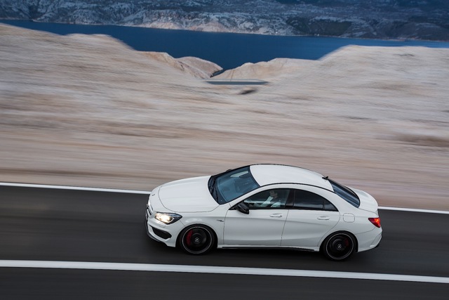 Mercedes Benz Cla 45 photo 2