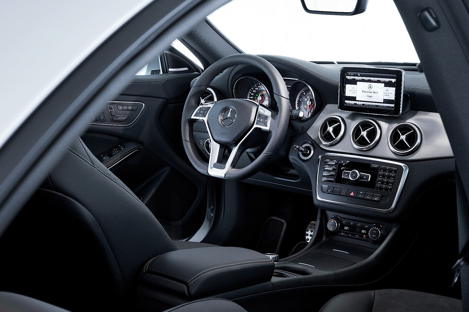 Mercedes Benz Cla Klasse photo 58