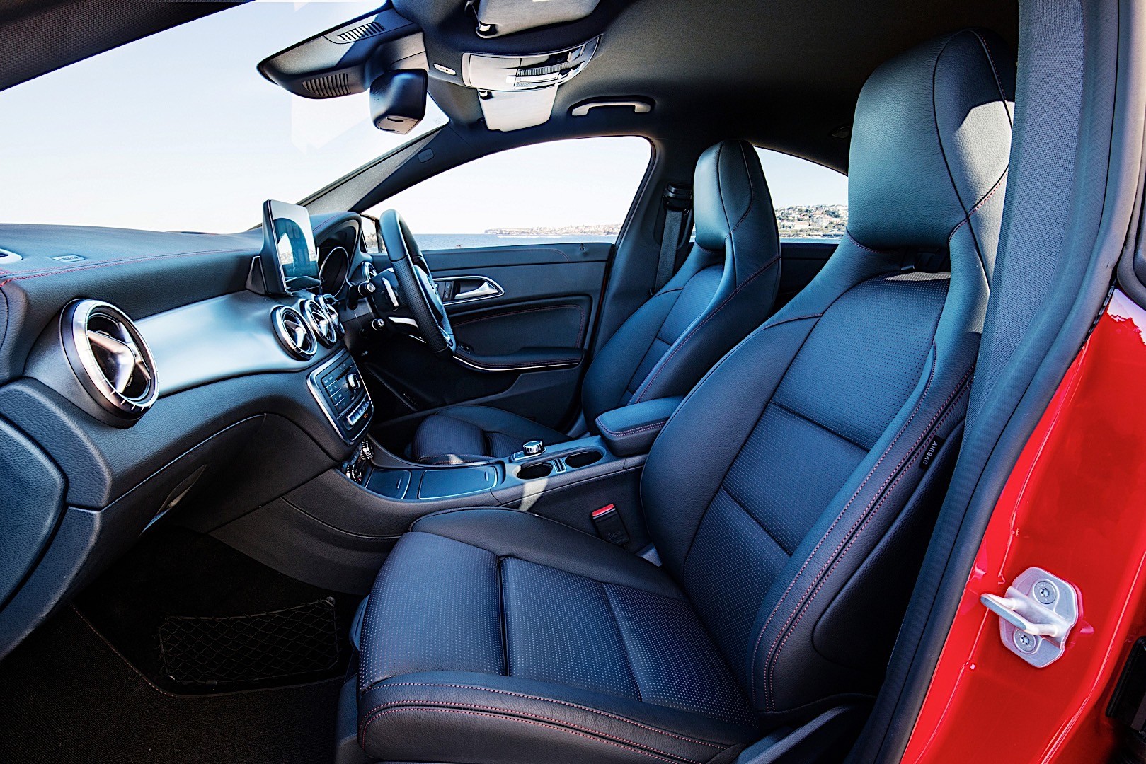 Mercedes Benz Cla Klasse photo 17