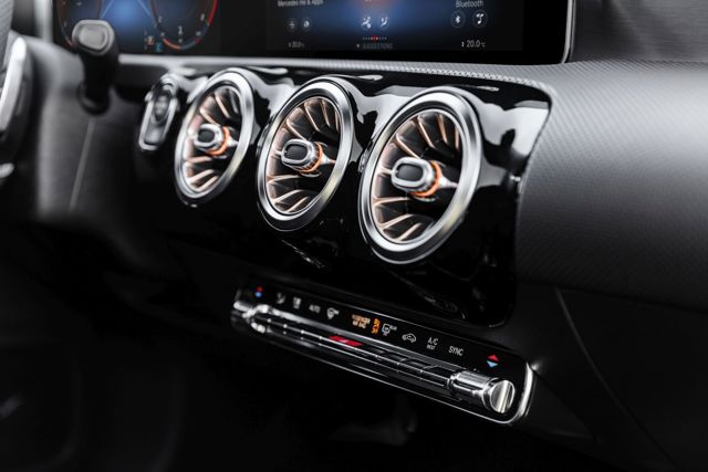Mercedes Benz Cla Klasse photo 50