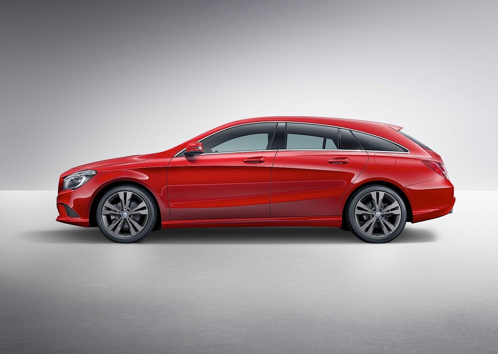 Mercedes Benz Cla Shooting Brake photo 4