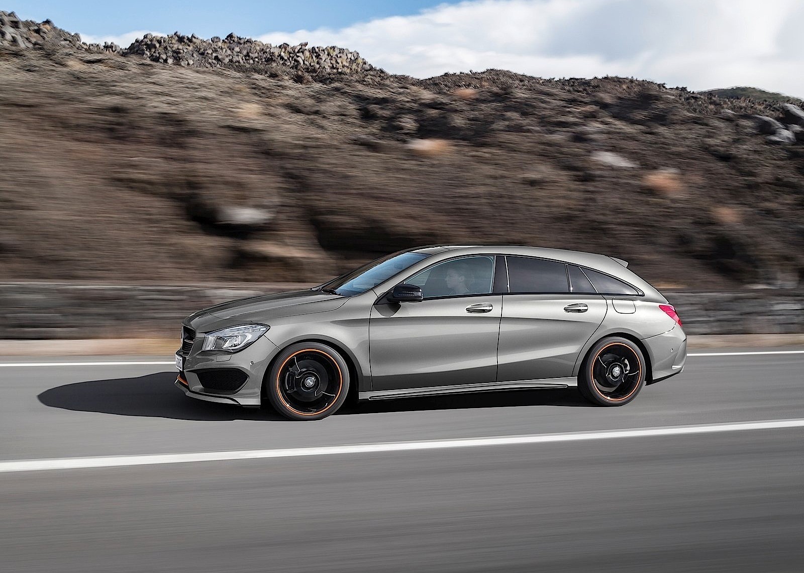 Mercedes Benz Cla Shooting Brake photo 10