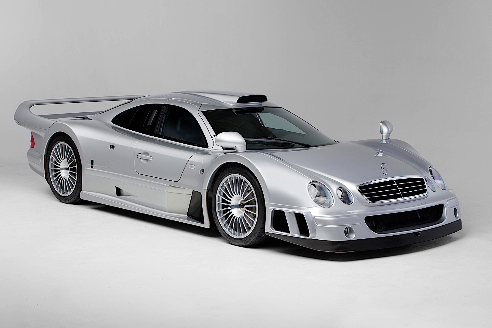 Mercedes Benz Clk Gtr photo 16