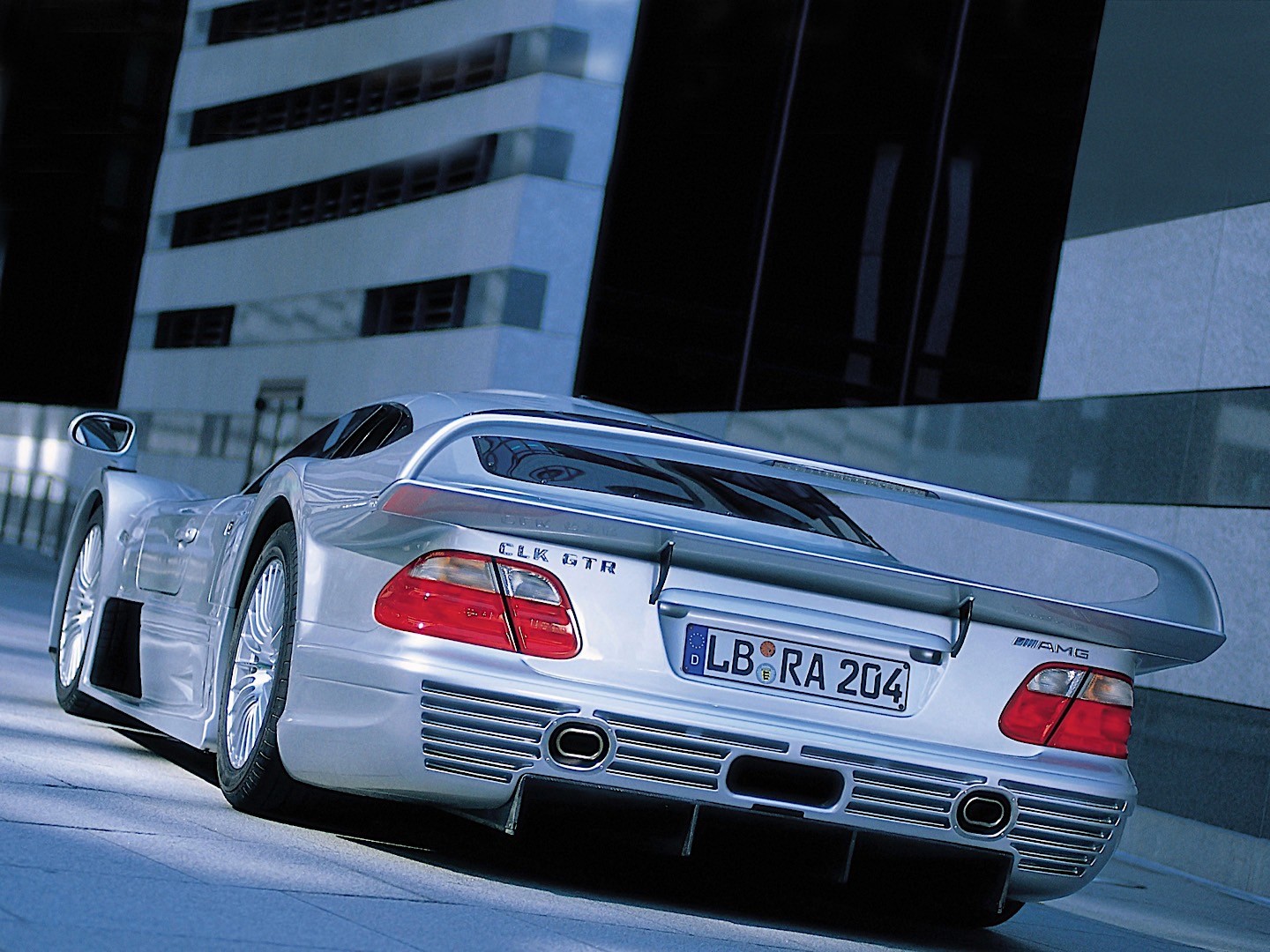 Mercedes Benz Clk Gtr photo 18