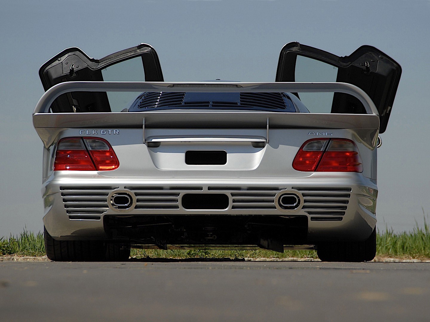 Mercedes Benz Clk Gtr photo 20