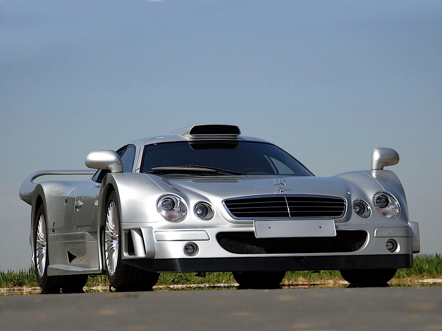 Mercedes Benz Clk Gtr photo 31