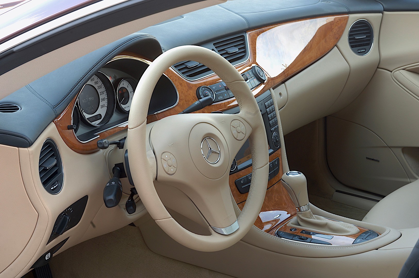 Mercedes Benz Cls-Klasse photo 51