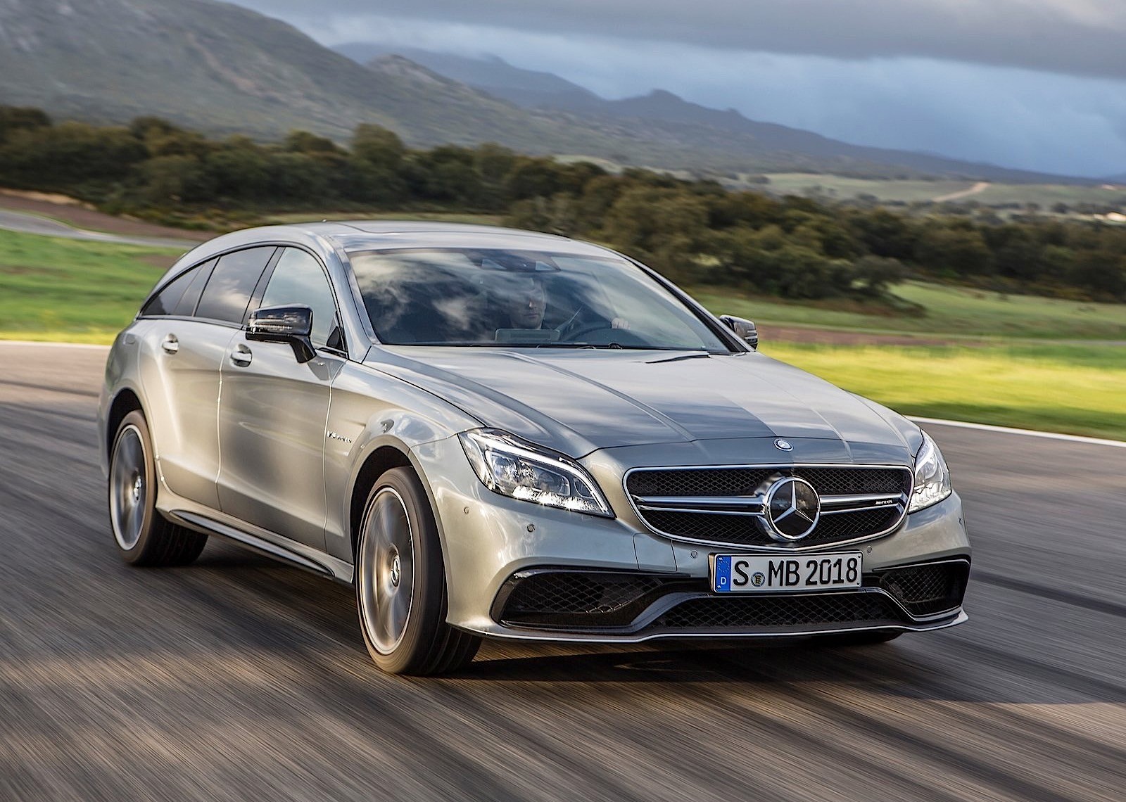 Mercedes Benz Cls Shooting Brake Amg photo 25