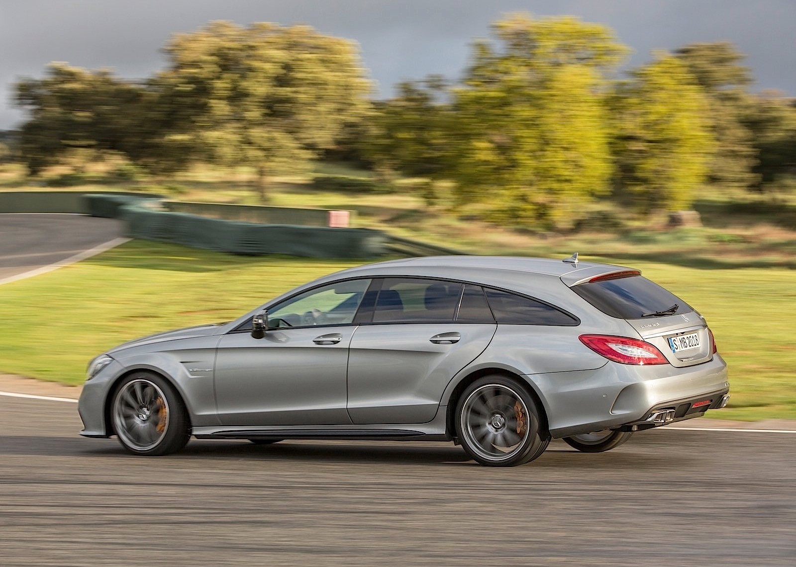 Mercedes Benz Cls Shooting Brake Amg photo 34